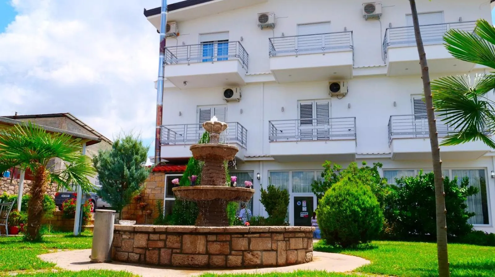 Bar Restorant Hotel Rama Belsh Albánia